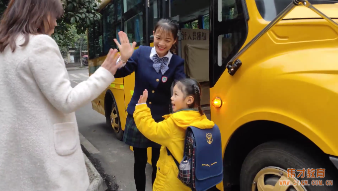 偉才體系幼兒園百家園所大比拼，展示最美晨接！