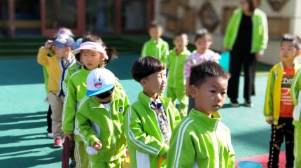 甯夏銀(yín)川市(shì)金鳳區偉才幼兒園：勞動最光(guāng)榮！