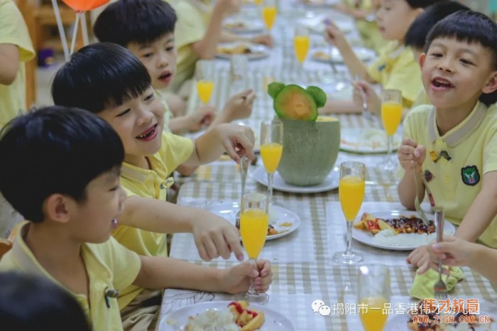 仲夏星夜，勇敢之約——揭陽市(shì)一(yī)品偉才幼兒園2021屆畢業(yè)留宿活動