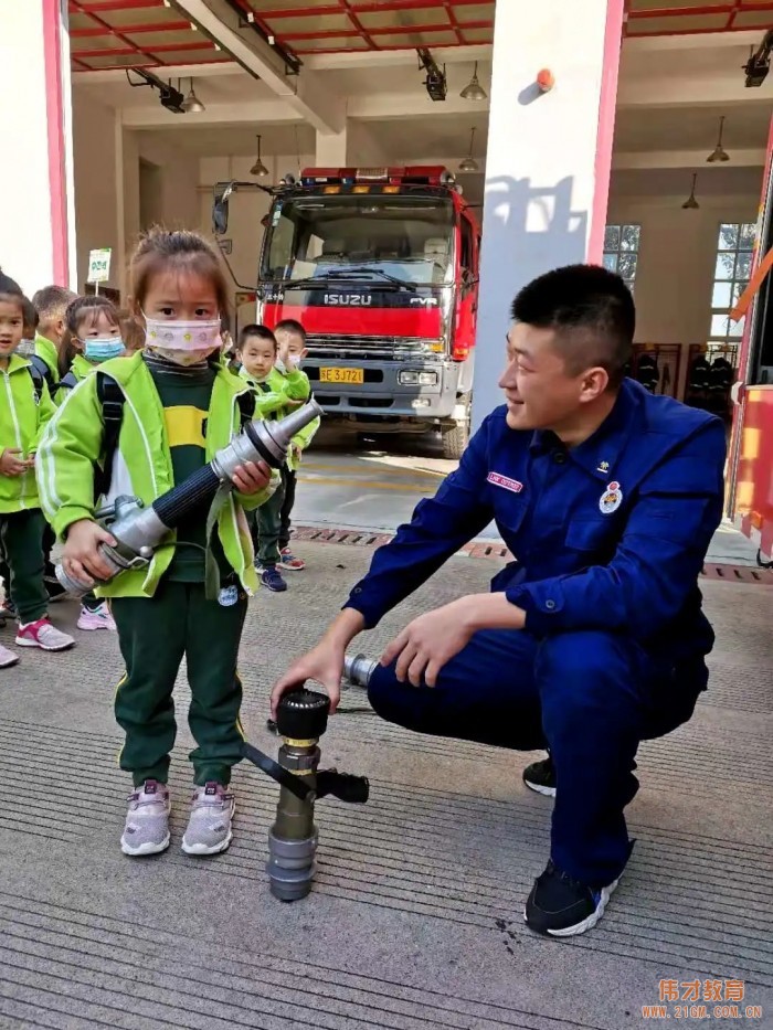 消防安全，防範未“燃”丨江蘇蘇州工(gōng)業(yè)園區偉才厚永幼兒園“119消防”系列活動