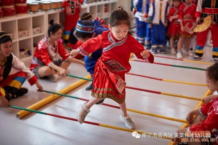 “壯鄉歌(gē)圩節，五彩三月(yuè)三”——廣西(xī)南(nán)甯美泉偉才幼兒園